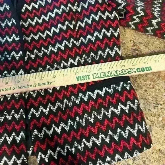 Kasper Womens Red And White Zig Zag Pattern Blazer. Size 12 Lined - Picture 12 of 14